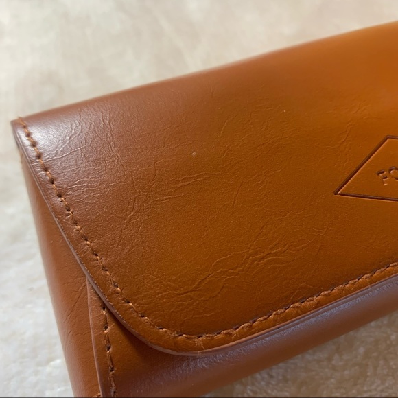 Green Fossil Sunglasses - Picture 6 of 10